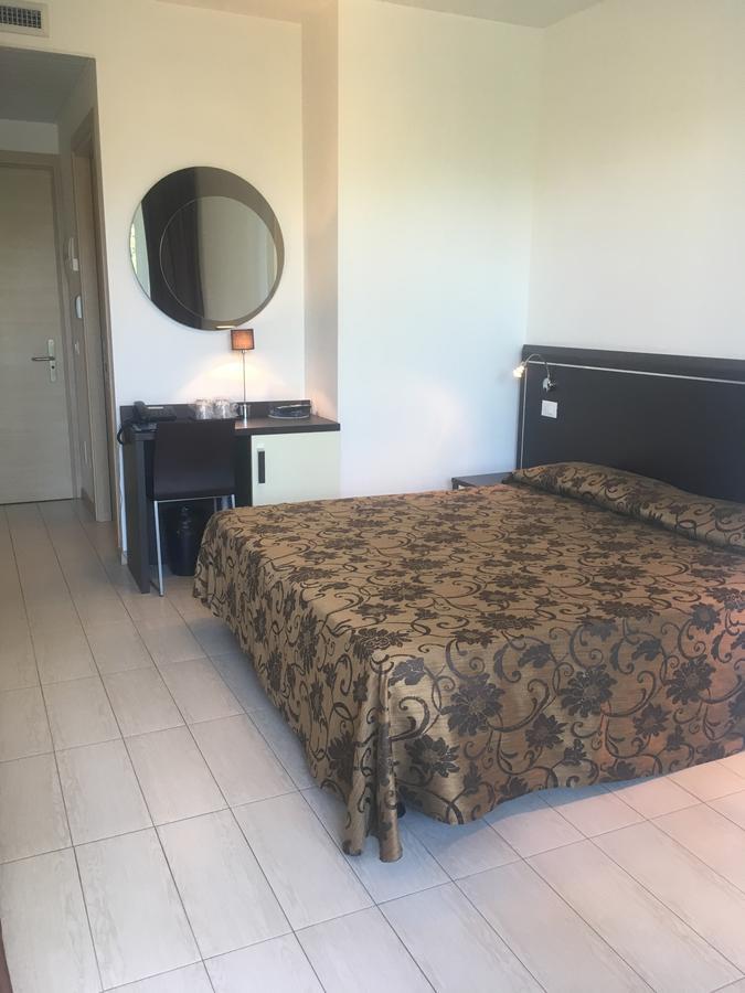 Hotel Bellevue Lignano Sabbiadoro Zewnętrze zdjęcie