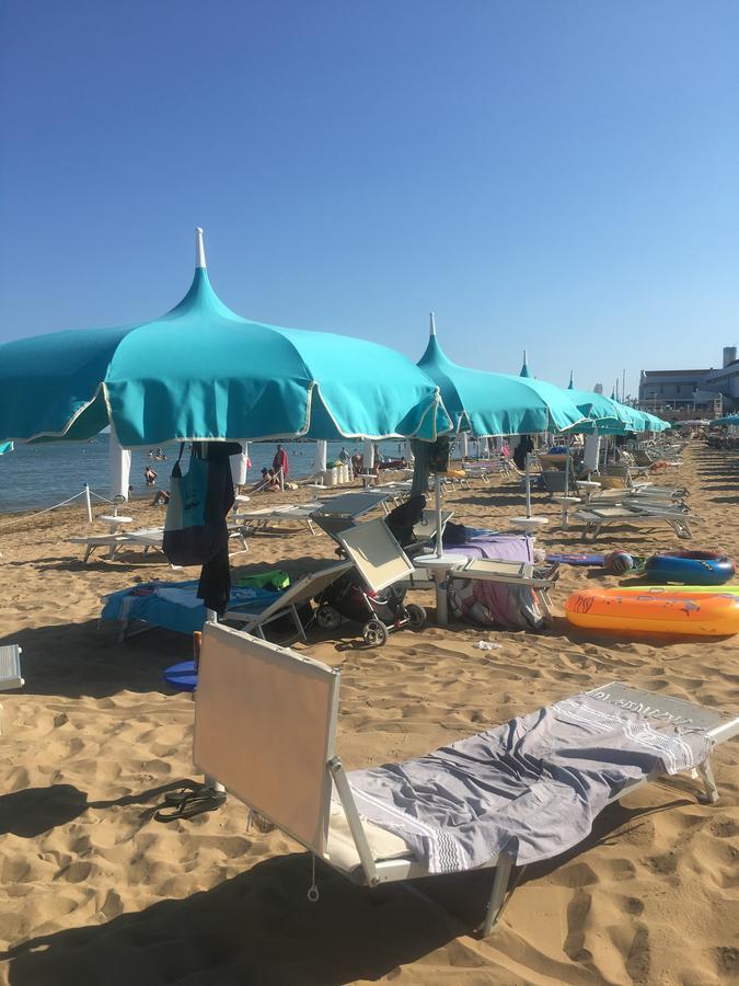 Hotel Bellevue Lignano Sabbiadoro Zewnętrze zdjęcie
